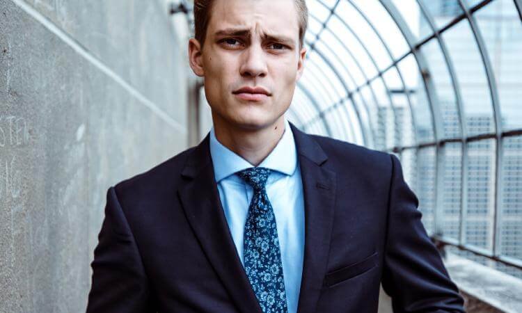 light blue shirt and tie combo