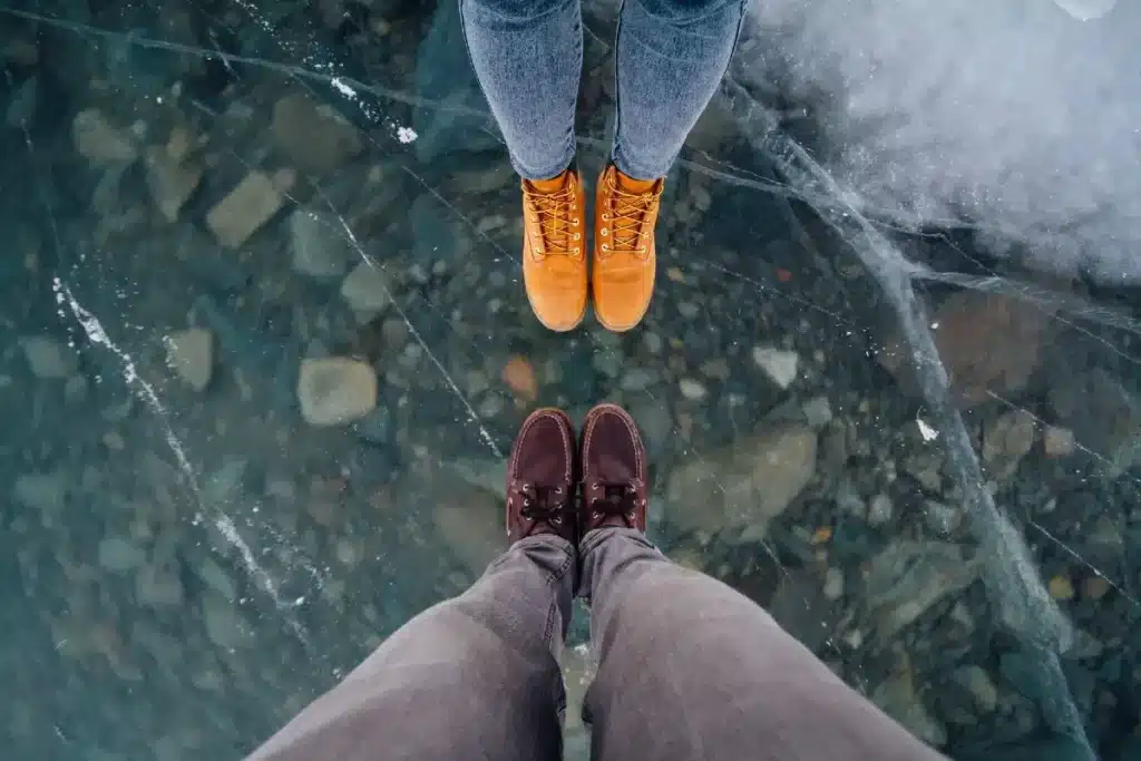 how to wear jeans in winter
